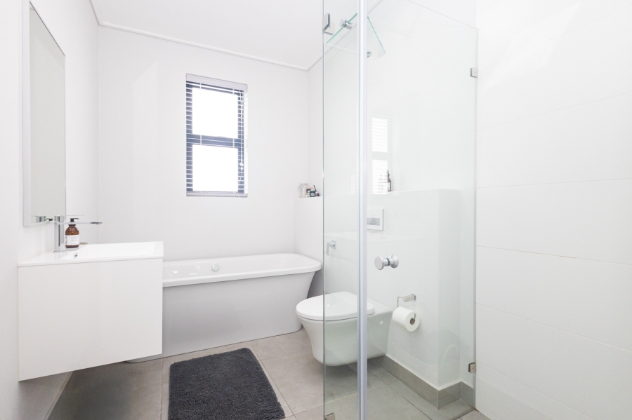 To Let 3 Bedroom Property for Rent in Le Coste Estate Western Cape